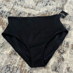 NWT Spanx Textured Black Swim Bottoms - Medium